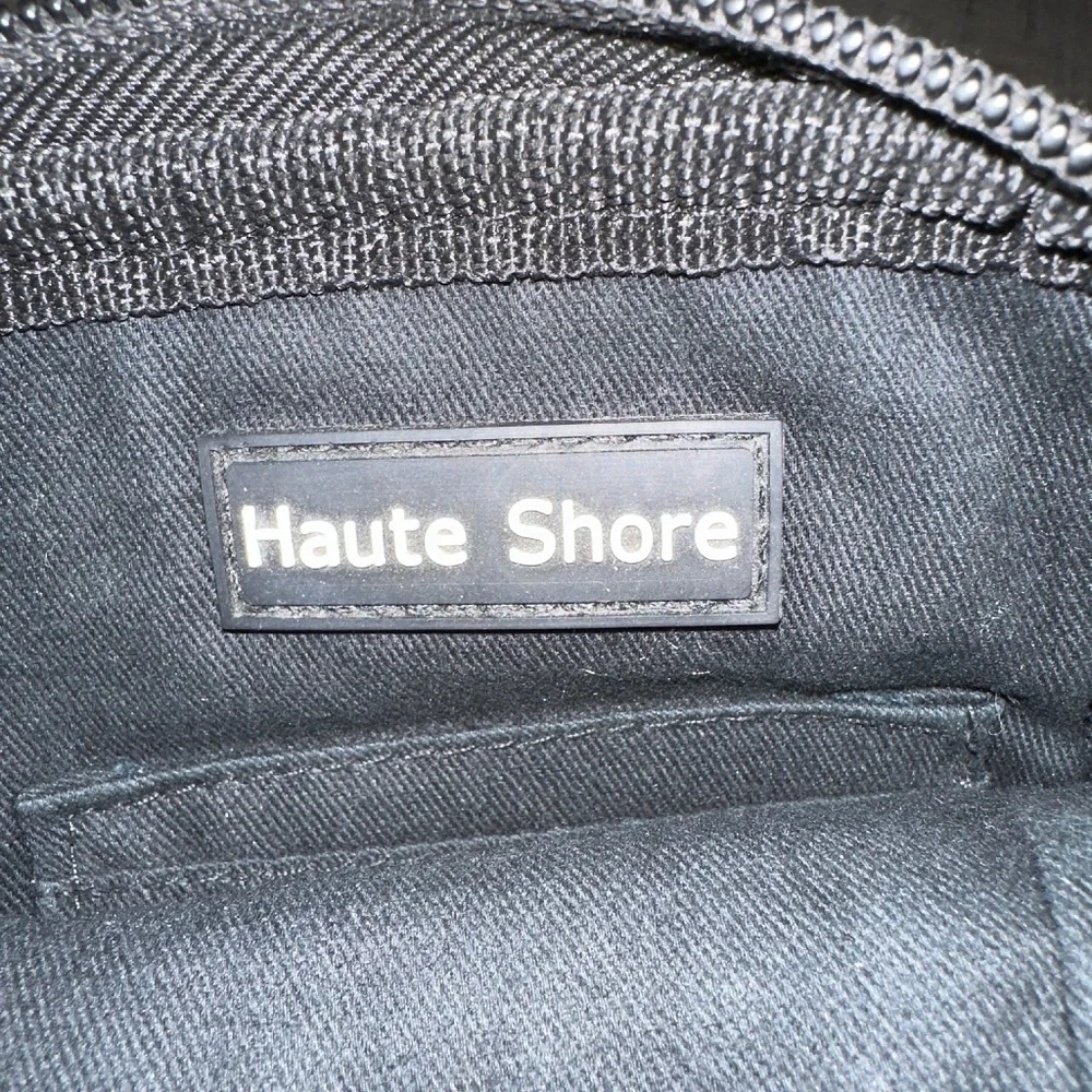 Haute Shore Casey Crossbody Cellphone Bag